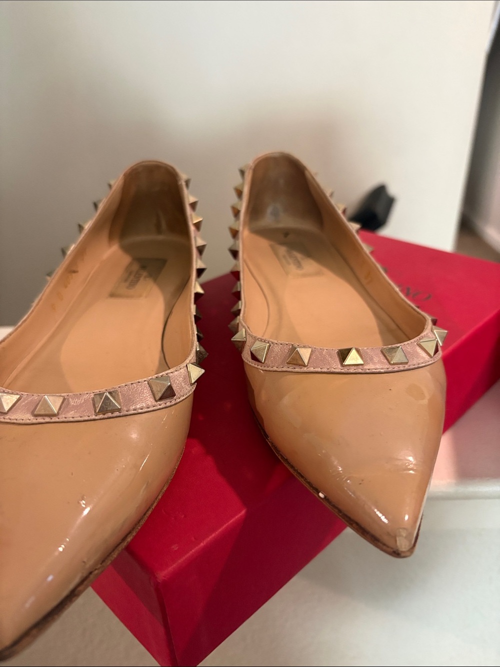 Valentino Garavani Nude Patent Leather Rockstud Pointed Flats